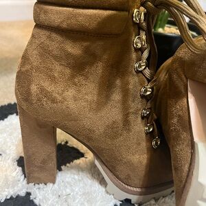 Jennifer Lopez Brown Lace Up Boots